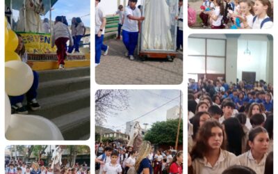 Recibimos a Ntra. Sra. del Rosario del Milagro y la llevamos en peregrinación hasta la Parroquia